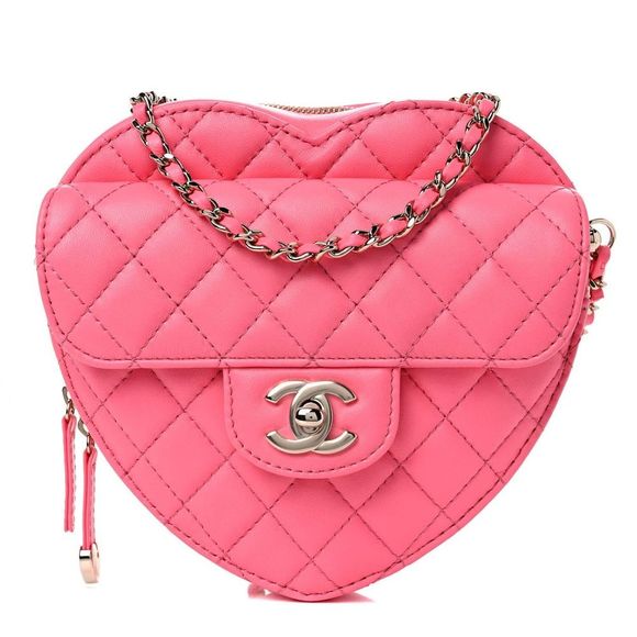 CHANEL 22S 'CC in Love' Pink Heart Belt Bag *New